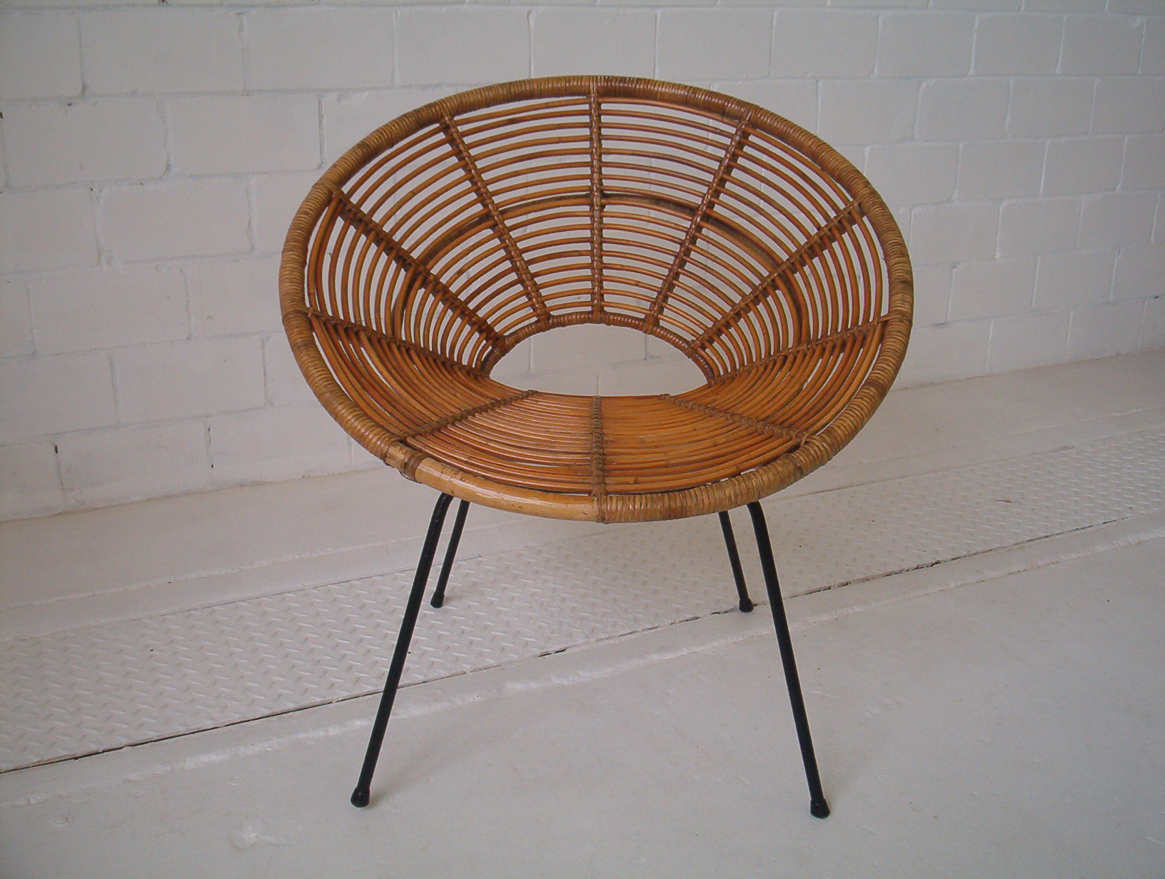 brown saucer chair