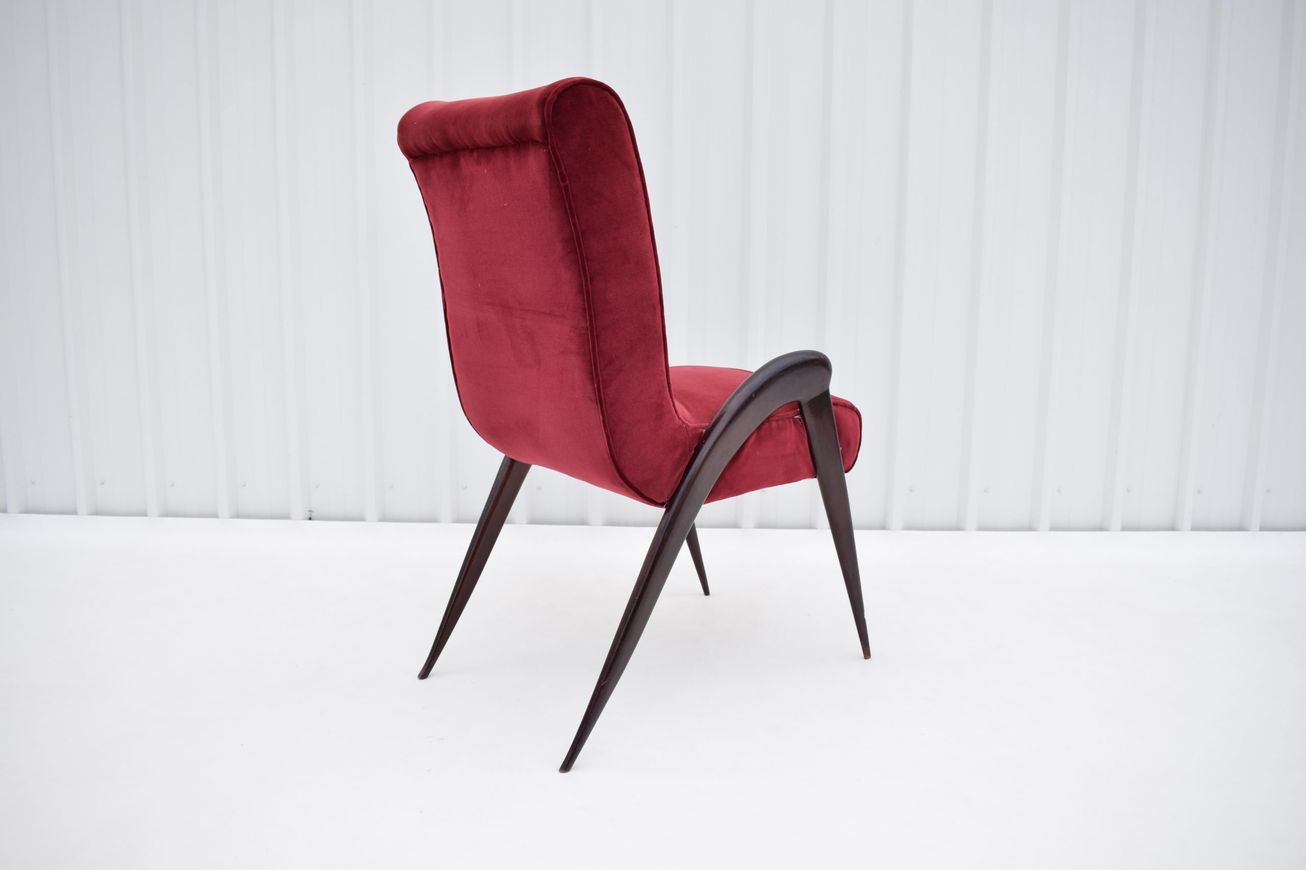 FREE Zoureff-era Chair for our Instagram Followers. Rosando FLER era. Total  Value-$550. – iNVISeDGE